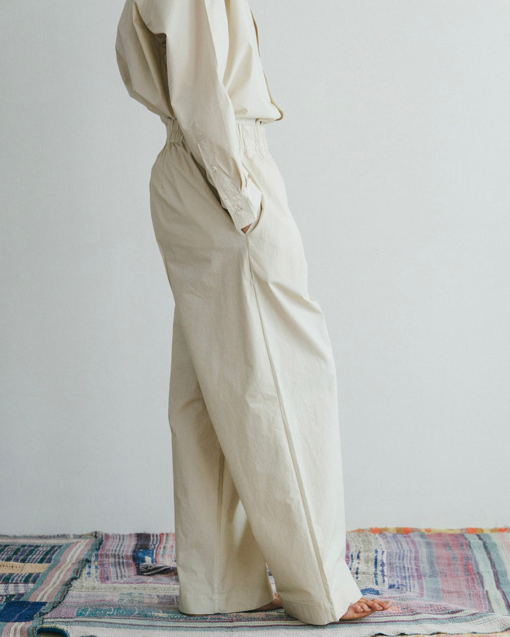 Saliha Pant: Oyster