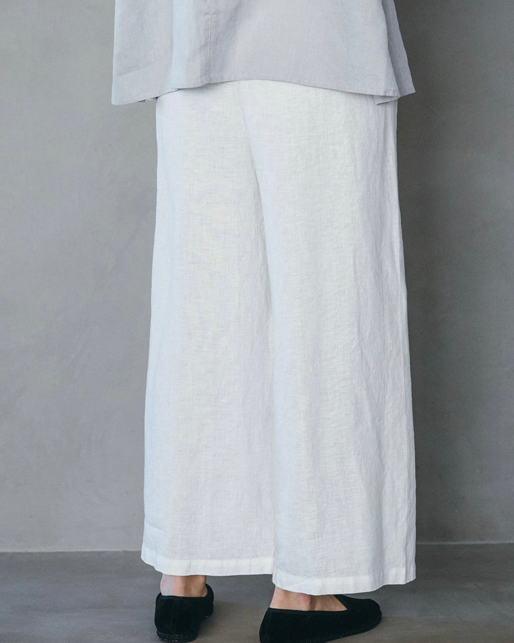 Hemani Pant: White