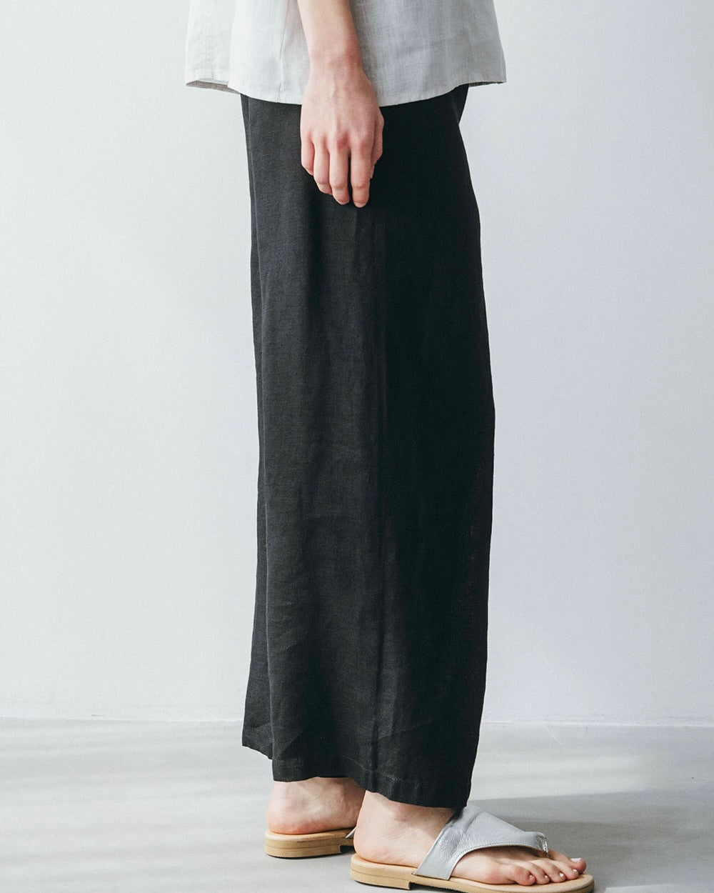 Hemani Pant: Black