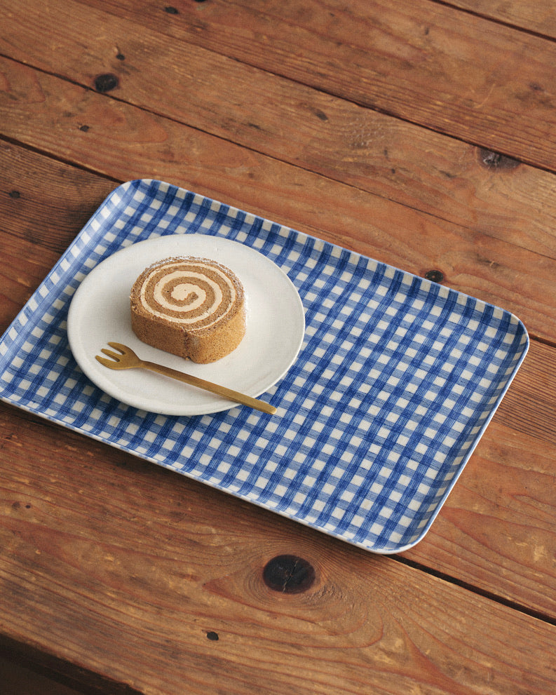 Linen Tray Medium: Paule