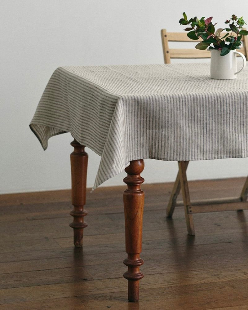 Tablecloth: Liam