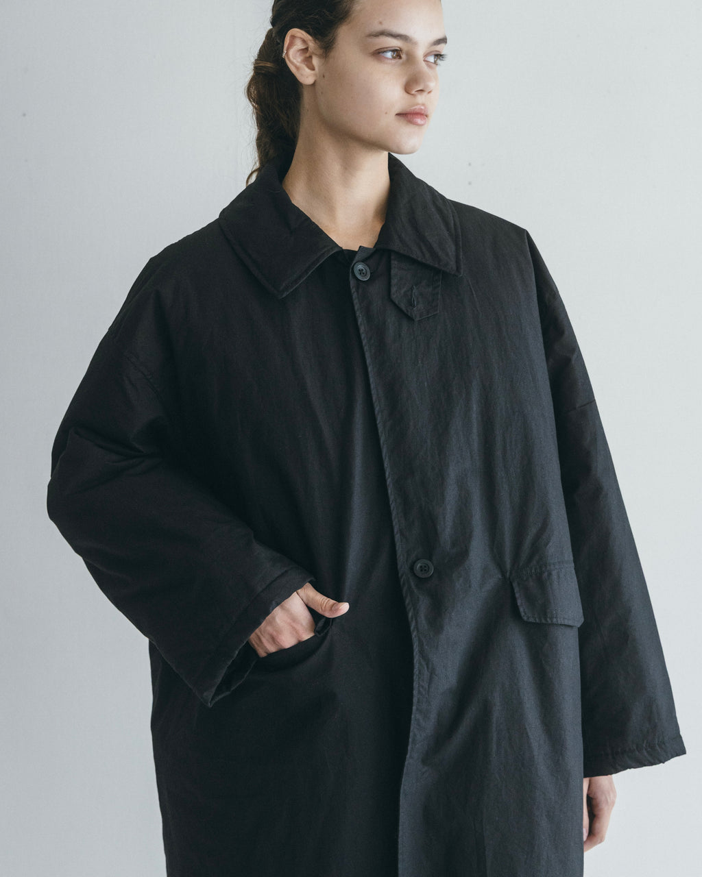 Amar Coat: Black
