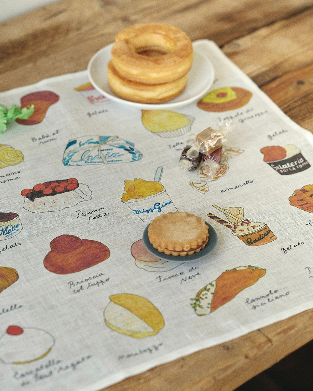 Handkerchief-Isabelle Boinot: Sweets