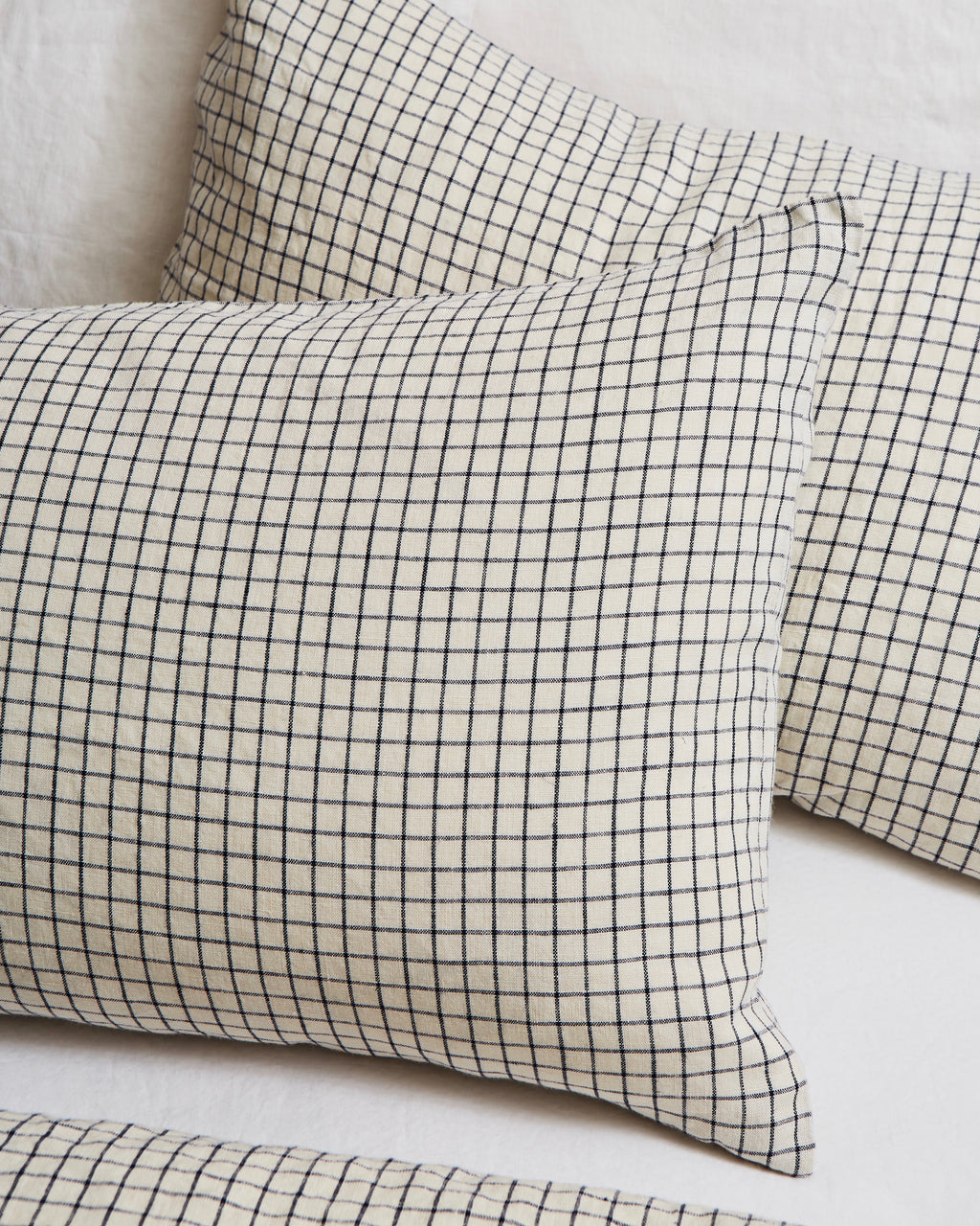 Linen Pillowcases: Jenn